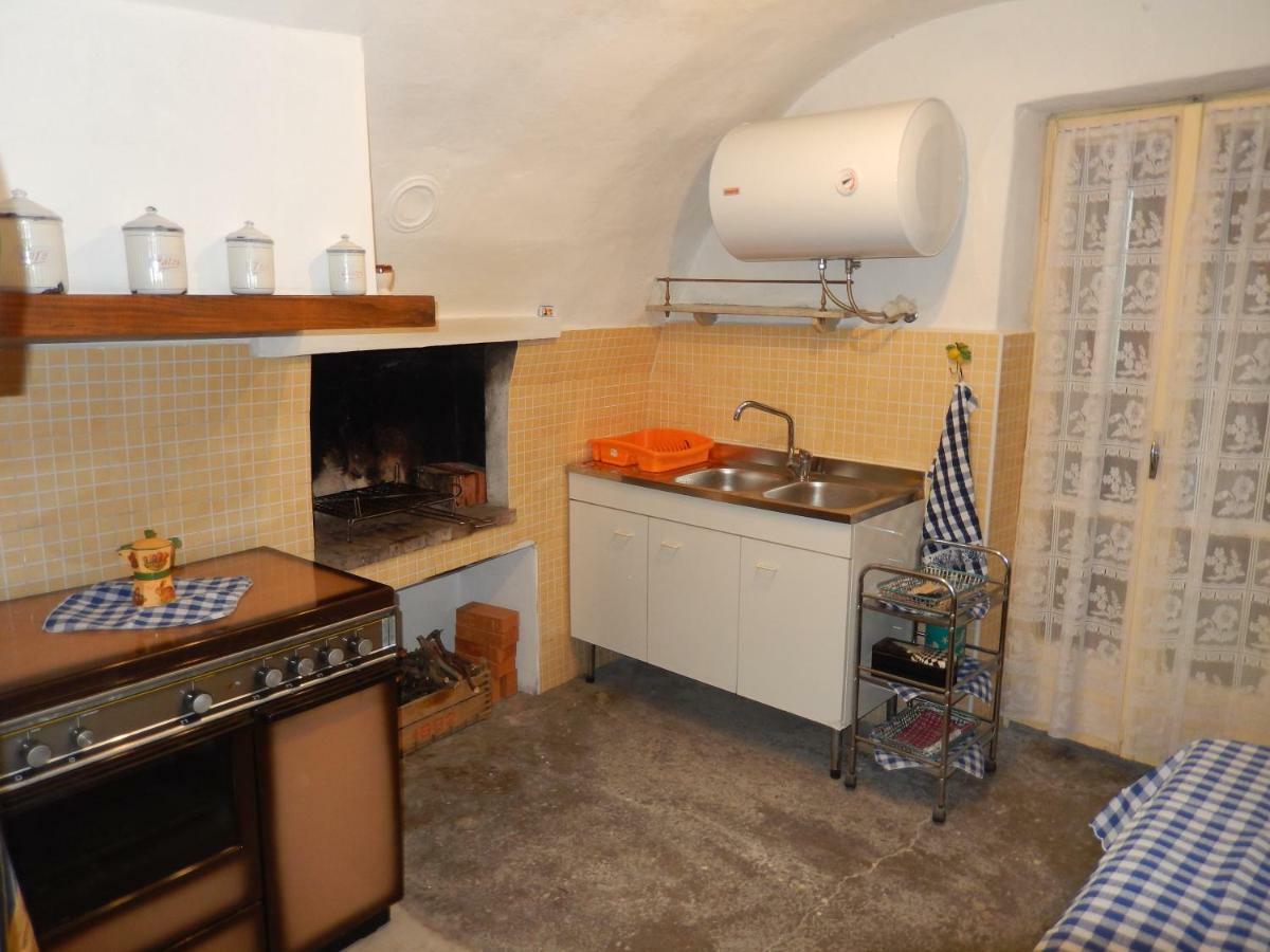 A Ca' Da Maigrana Apartment Olivetta Bagian luar foto